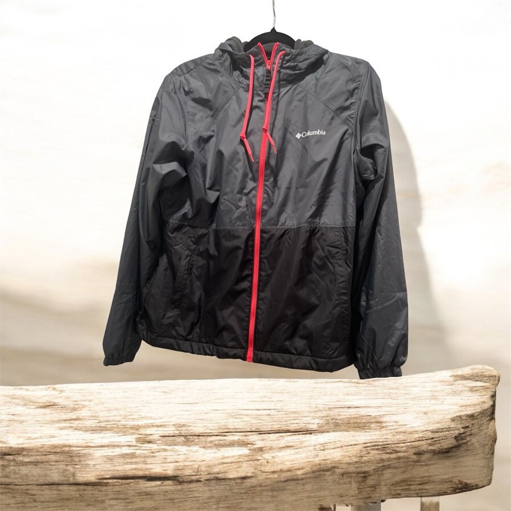 Columbia Men's Windbreaker in Black with Red Trim